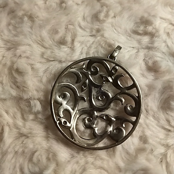 Silver Necklace charm - Picture 2 of 3
